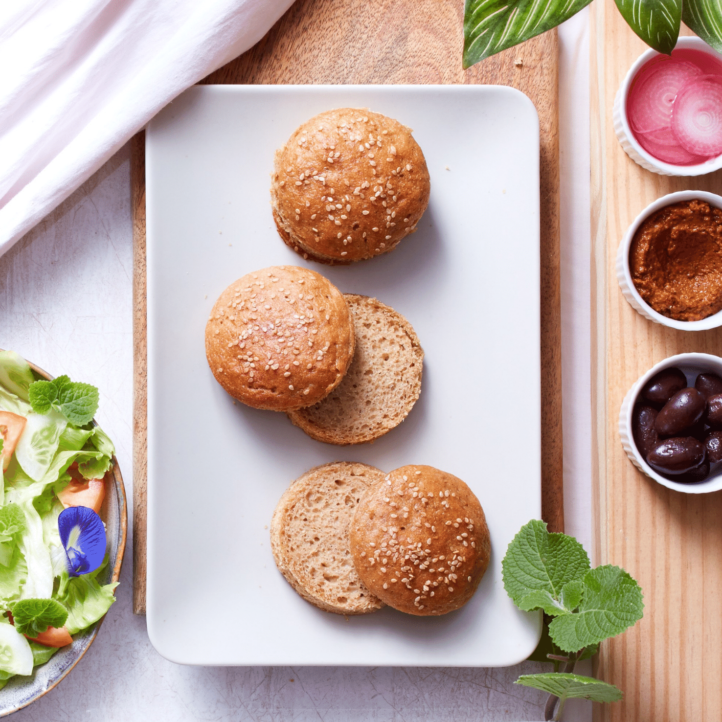 Wholegrain burger bun
